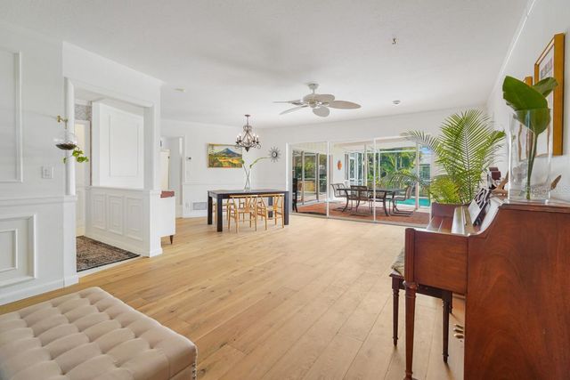 216 MATISSE CIRCLE N, Nokomis, FL 34275