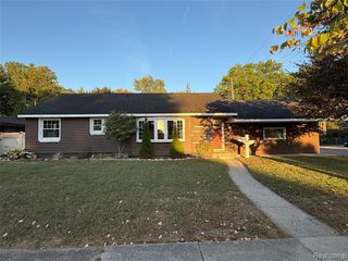 5908 Pine Street, Taylor, MI 48180