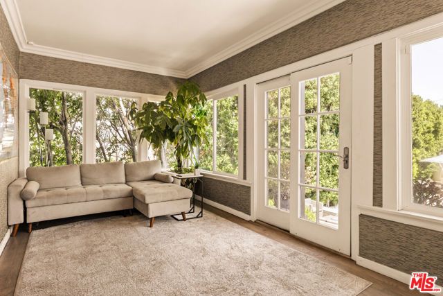 564 N Normandie Avenue, Los Angeles, CA 90004