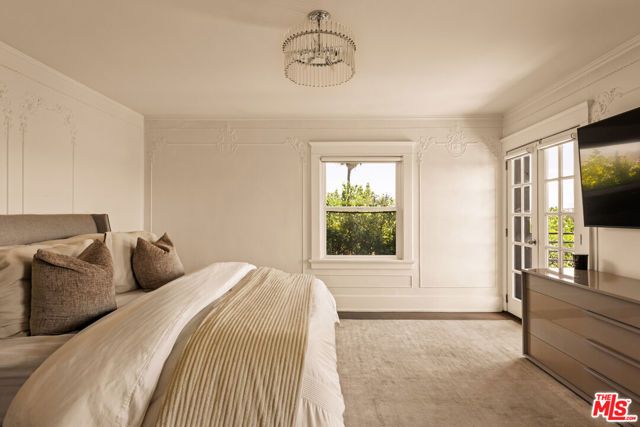 564 N Normandie Avenue, Los Angeles, CA 90004