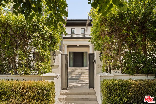 564 N Normandie Avenue, Los Angeles, CA 90004