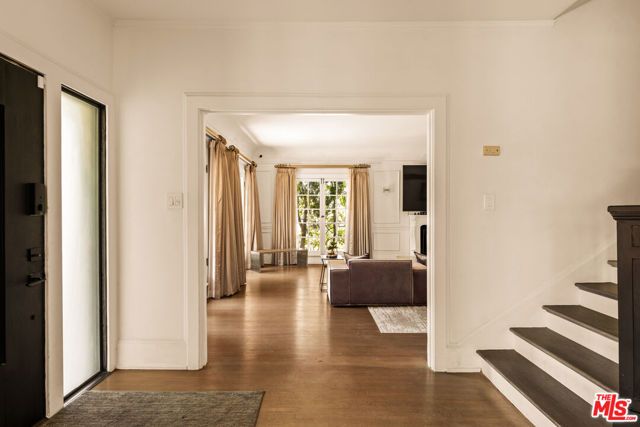 564 N Normandie Avenue, Los Angeles, CA 90004