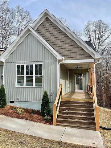 853 Spring Lake Drive, Iron Station, NC 28080