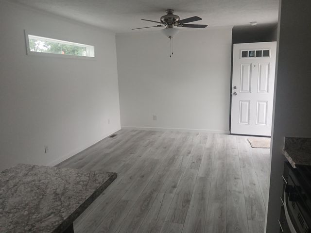 10 Daniels Drive, Enfield, NH 03748