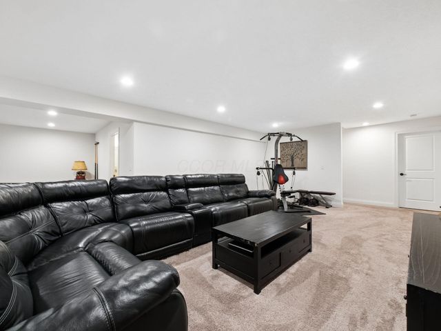 10345 Tipperary Drive, Plain City, OH 43064