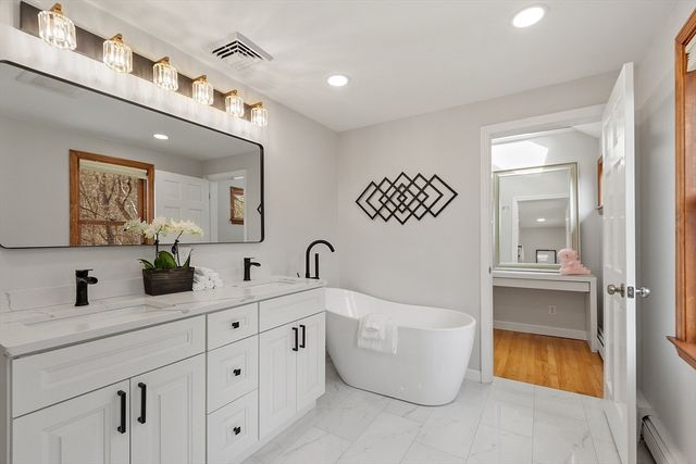 933 Liberty Square Rd, Boxborough, MA 01719