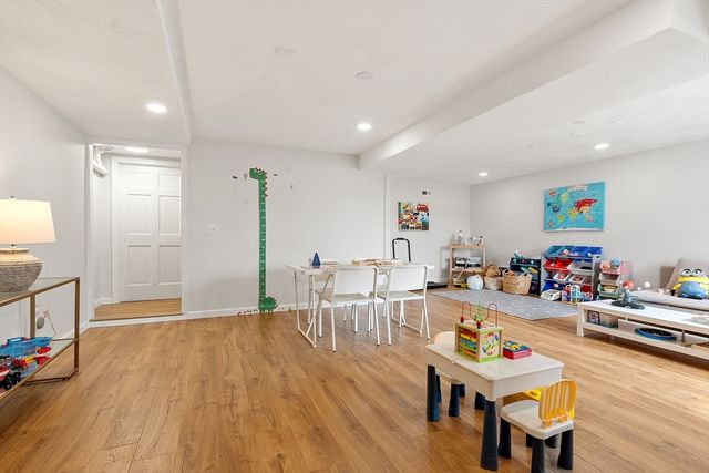933 Liberty Square Rd, Boxborough, MA 01719