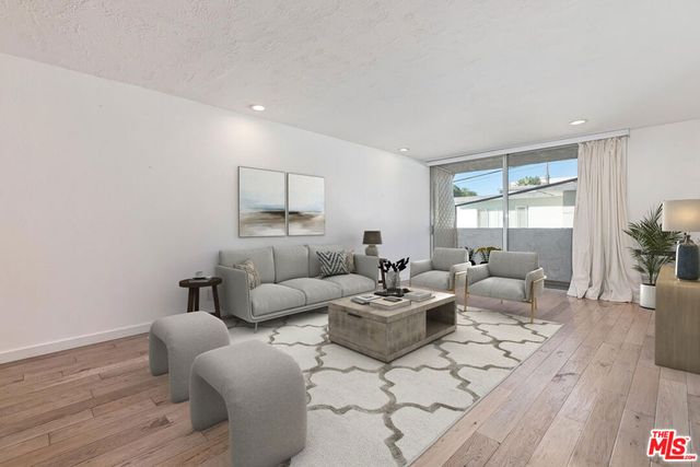 11645 Montana Avenue 223, Los Angeles, CA 90049