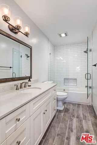 11645 Montana Avenue 223, Los Angeles, CA 90049