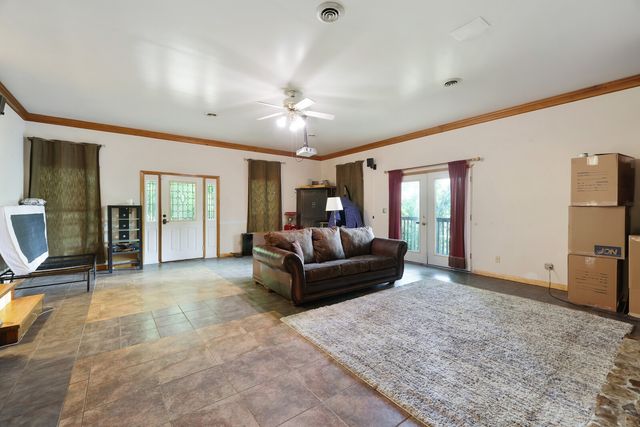 1153 Bear Creek Pike, Columbia, TN 38401