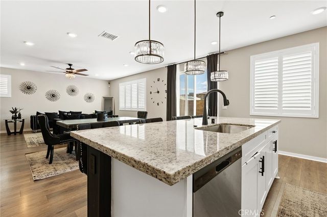 34510 Coconut Circle, Winchester, CA 92596