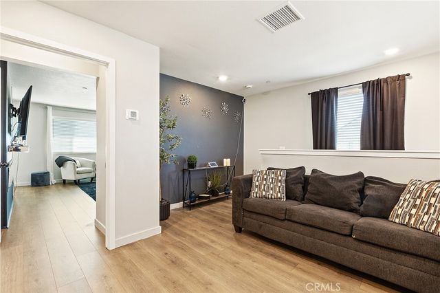 34510 Coconut Circle, Winchester, CA 92596