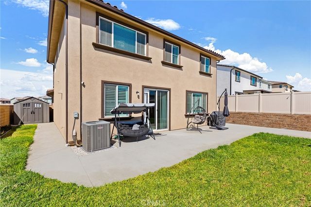 34510 Coconut Circle, Winchester, CA 92596