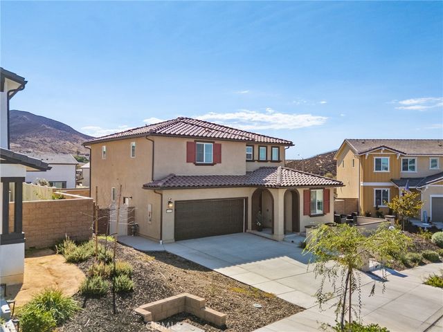 34510 Coconut Circle, Winchester, CA 92596