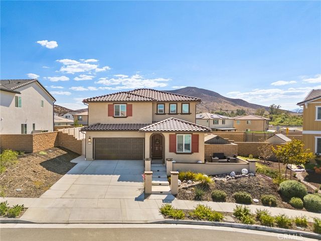 34510 Coconut Circle, Winchester, CA 92596