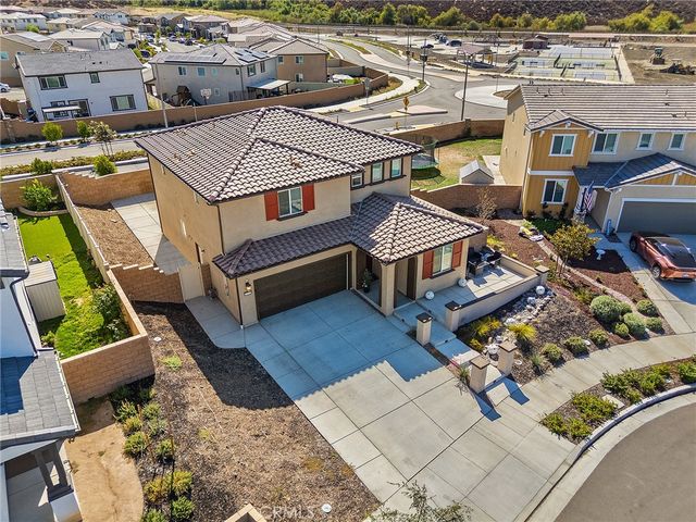 34510 Coconut Circle, Winchester, CA 92596