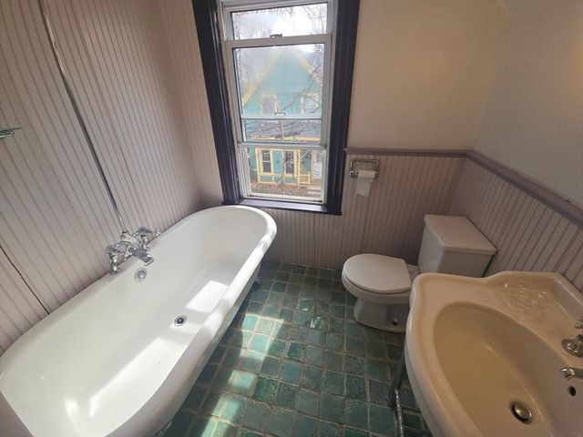 21 Mountain Avenue, Somerville, MA 02144