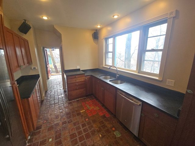 21 Mountain Avenue, Somerville, MA 02144