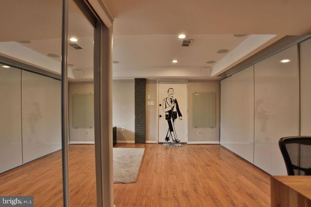 8518 FOREST ST, Annandale, VA 22003