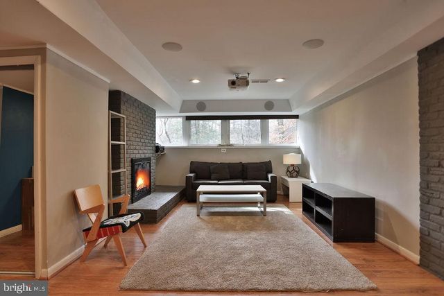 8518 FOREST ST, Annandale, VA 22003