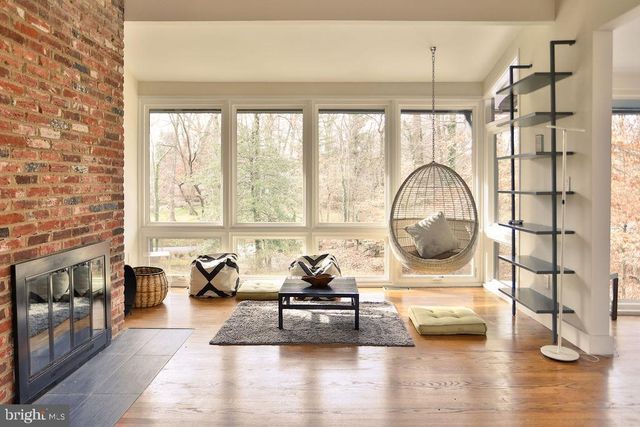 8518 FOREST ST, Annandale, VA 22003