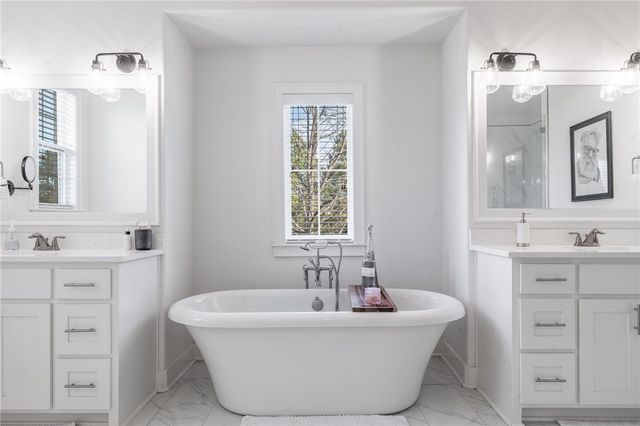 2897 N Chapel View Drive, Fayetteville, AR 72703