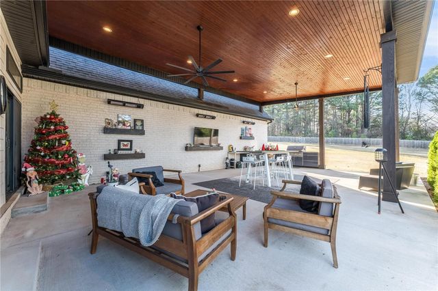 2897 N Chapel View Drive, Fayetteville, AR 72703