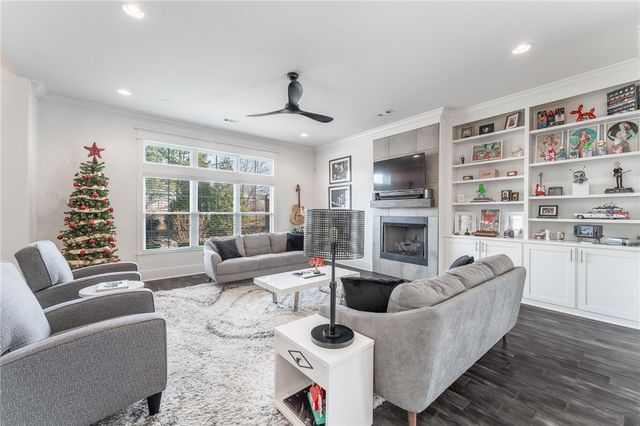 2897 N Chapel View Drive, Fayetteville, AR 72703