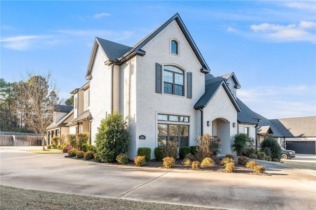 2897 N Chapel View Drive, Fayetteville, AR 72703