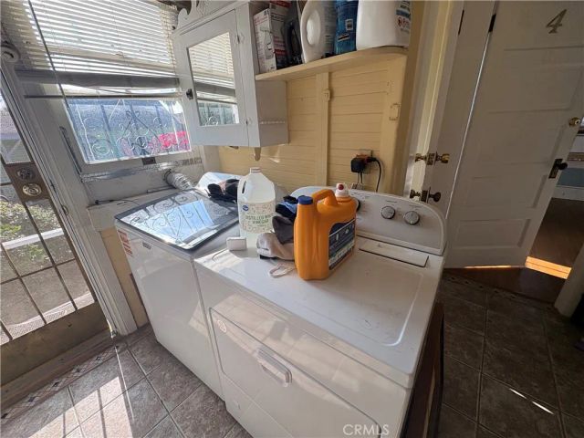 2713 S La Salle, Los Angeles, CA 90018