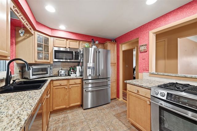 3541 Mcwilliams Rd, Murrysville, PA 15668