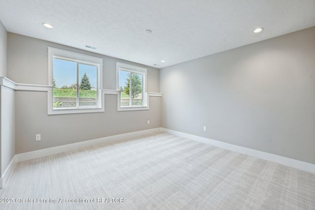 15250 Mulligan Drive, 79, Bath, MI 48808