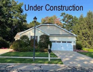 15250 Mulligan Drive, 79, Bath, MI 48808