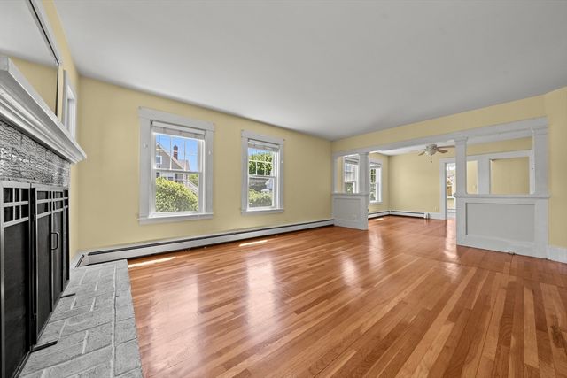 25 Franklin St, Woburn, MA 01801
