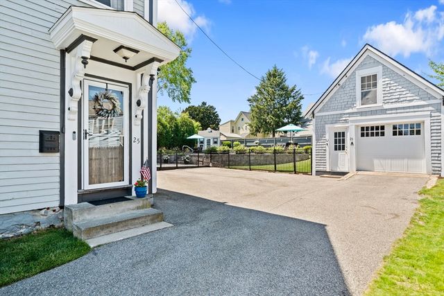 25 Franklin St, Woburn, MA 01801