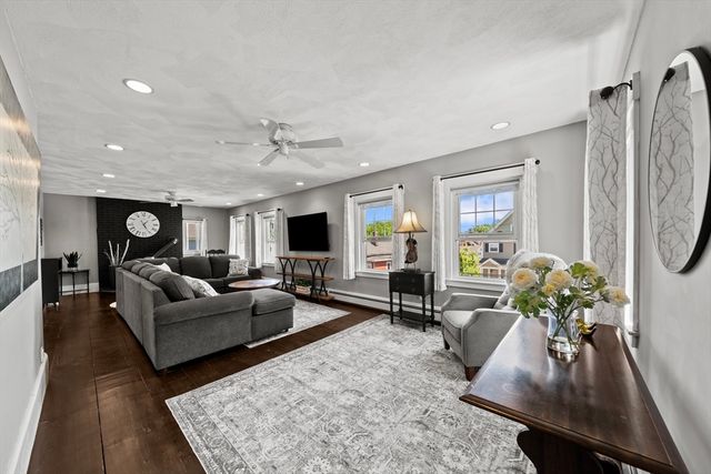 25 Franklin St, Woburn, MA 01801