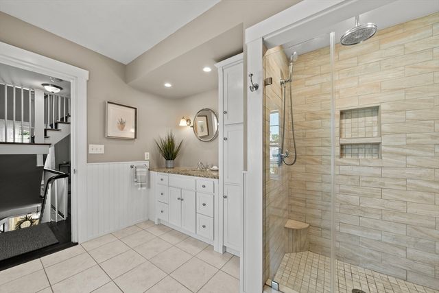 25 Franklin St, Woburn, MA 01801