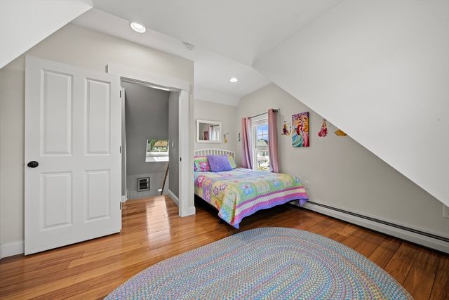 25 Franklin St, Woburn, MA 01801