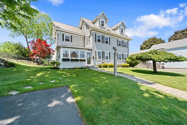 25 Franklin St, Woburn, MA 01801