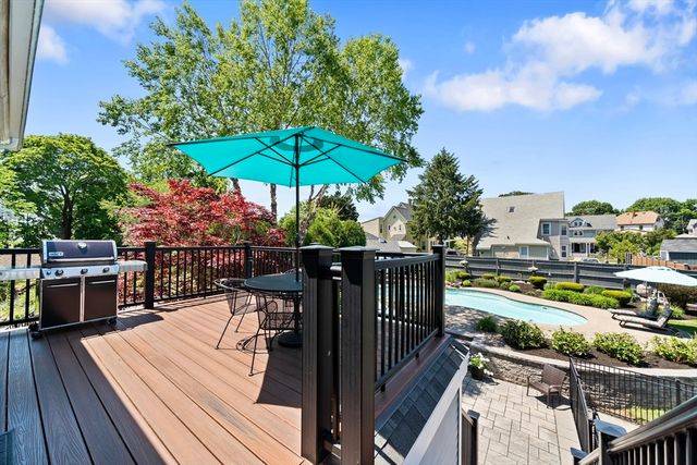 25 Franklin St, Woburn, MA 01801