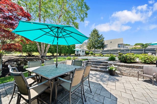 25 Franklin St, Woburn, MA 01801