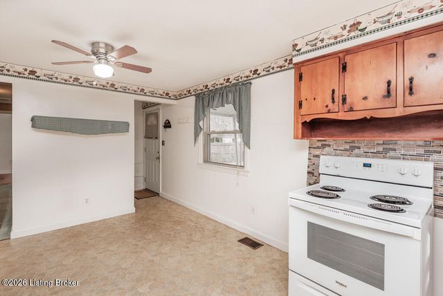 2613 Alva Dr, Louisville, KY 40216