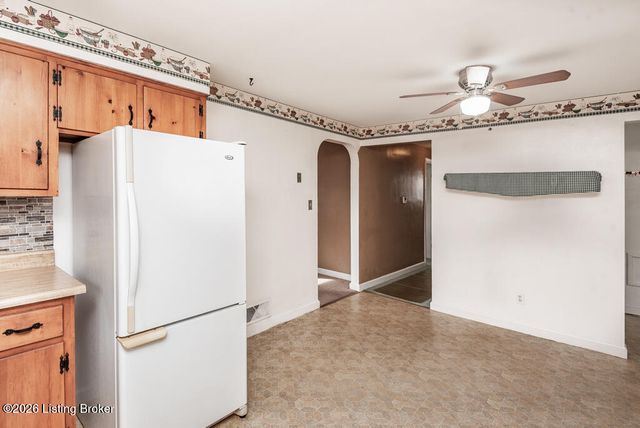 2613 Alva Dr, Louisville, KY 40216