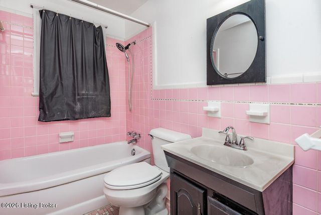 2613 Alva Dr, Louisville, KY 40216