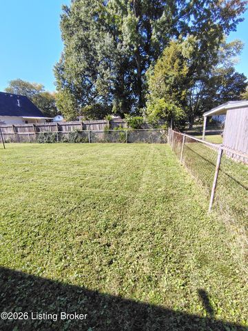 2613 Alva Dr, Louisville, KY 40216