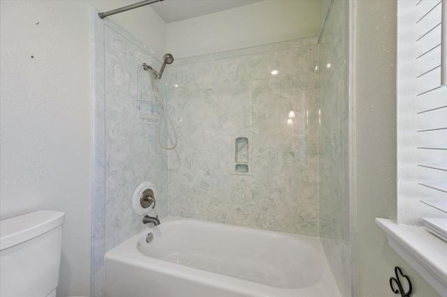 1014 El Dorado Boulevard, Houston, TX 77062