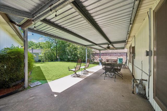 1014 El Dorado Boulevard, Houston, TX 77062