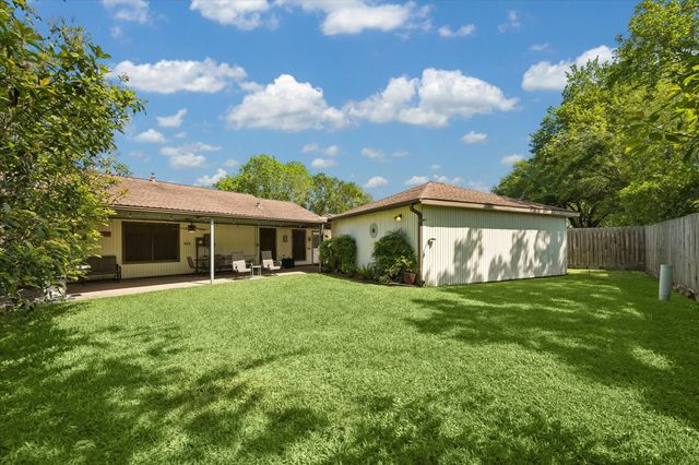 1014 El Dorado Boulevard, Houston, TX 77062