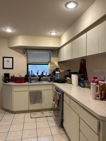 8341 W OAK STREET, Crystal River, FL 34428