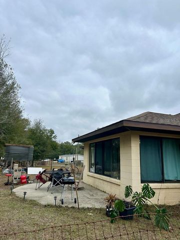 8341 W OAK STREET, Crystal River, FL 34428